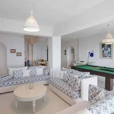 Villa White-blue Luxury 1