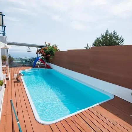 Βίλα White-blue Luxury 1 Pefkali