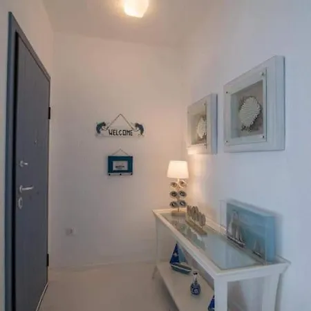 White-blue Luxury 1 *