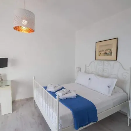 Βίλα White-blue Luxury 1