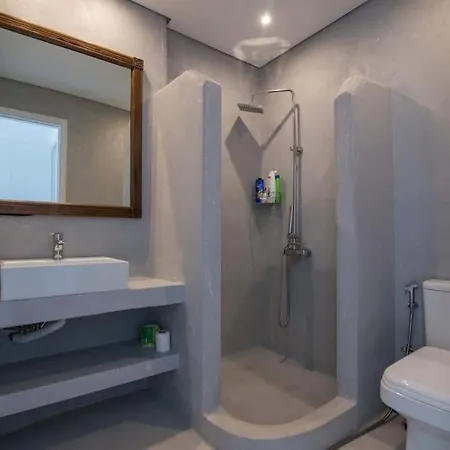 White-blue Luxury 1 * Pefkali