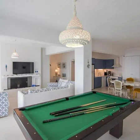 Villa White-blue Luxury 1