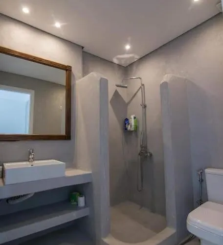 Villa White-blue Luxury 1 *