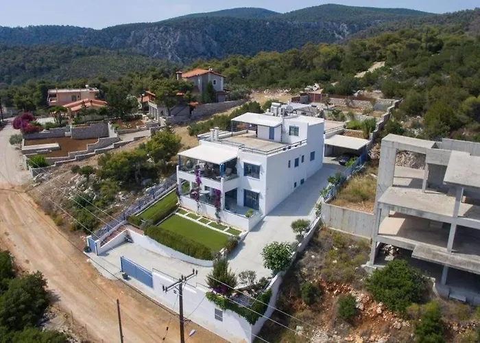 White-blue Luxury 1 Villa